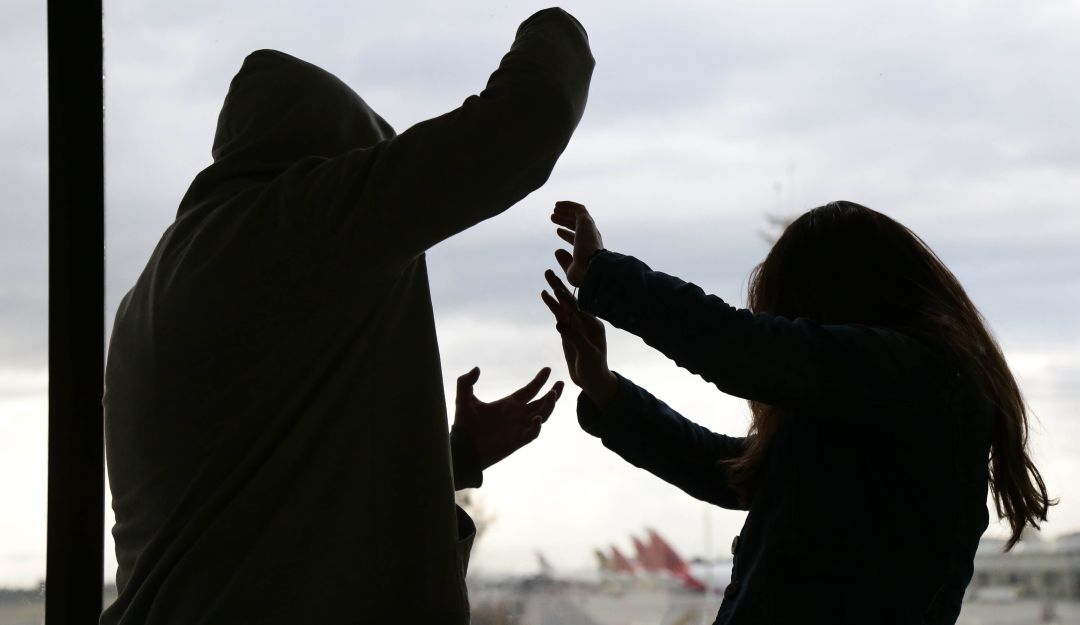 Funcionario del CTI habría asesinado a su esposa y luego se suicidó