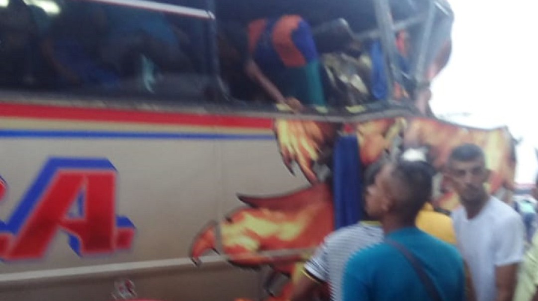 Dos muertos deja accidente en vías de La Guajira