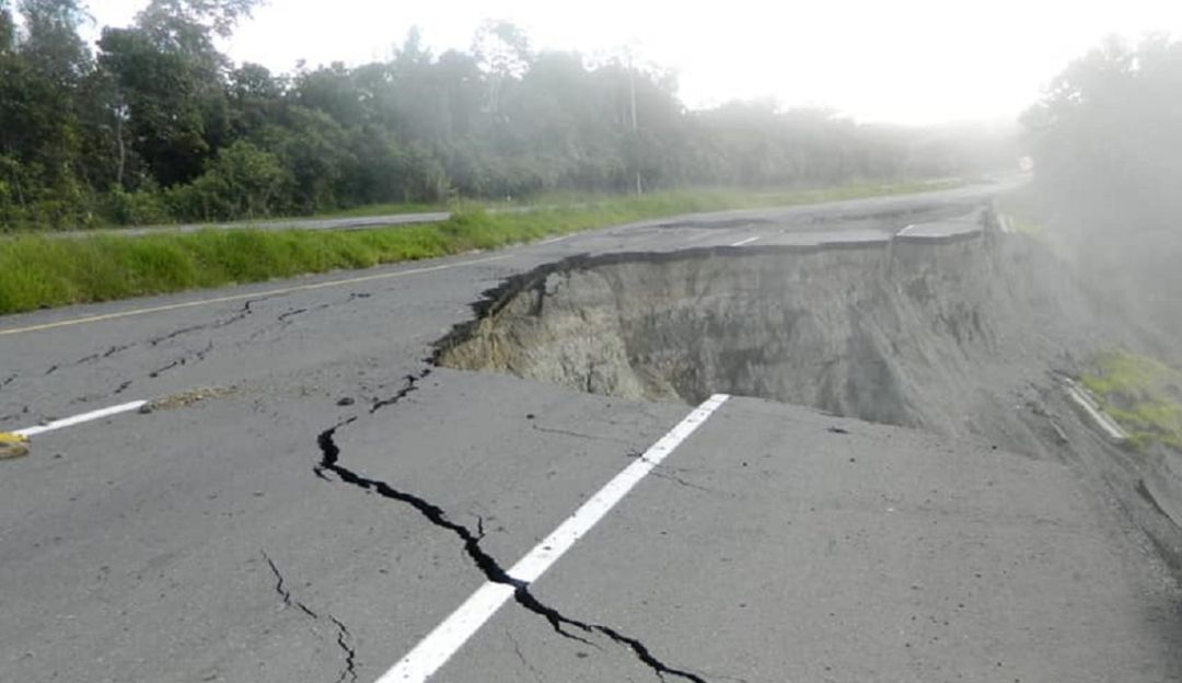 Vía Buga- Loboguerrero: Falla geológica en la vía Buga Buenaventura causa problemas en la movilidad