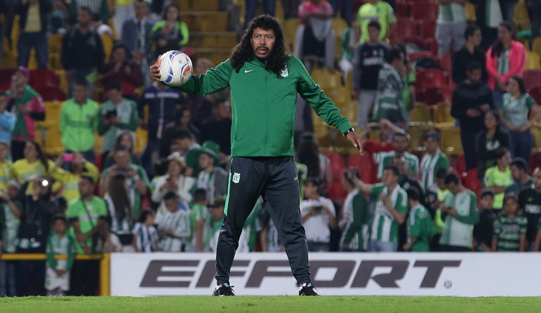 Higuita video nacional: Ejemplo de tolerancia: Higuita y su apoyo a parejas homosexuales