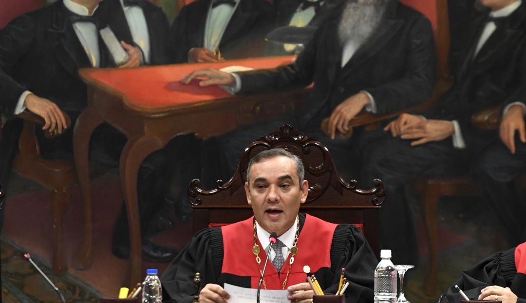 Crisis en Venezuela: Supremo venezolano cree que amenaza de sanción de EEUU busca generar golpe
