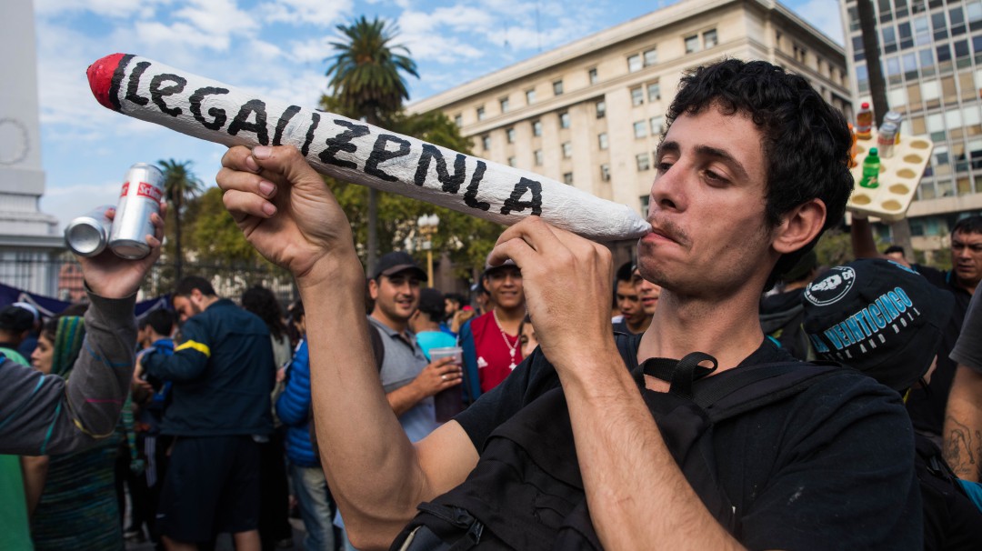 "El mercado de cannabis no produce violencia"