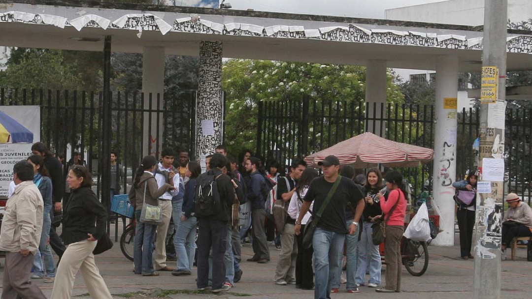 Destituido e inhabilitado por 20 años profesor denunciado por acoso sexual