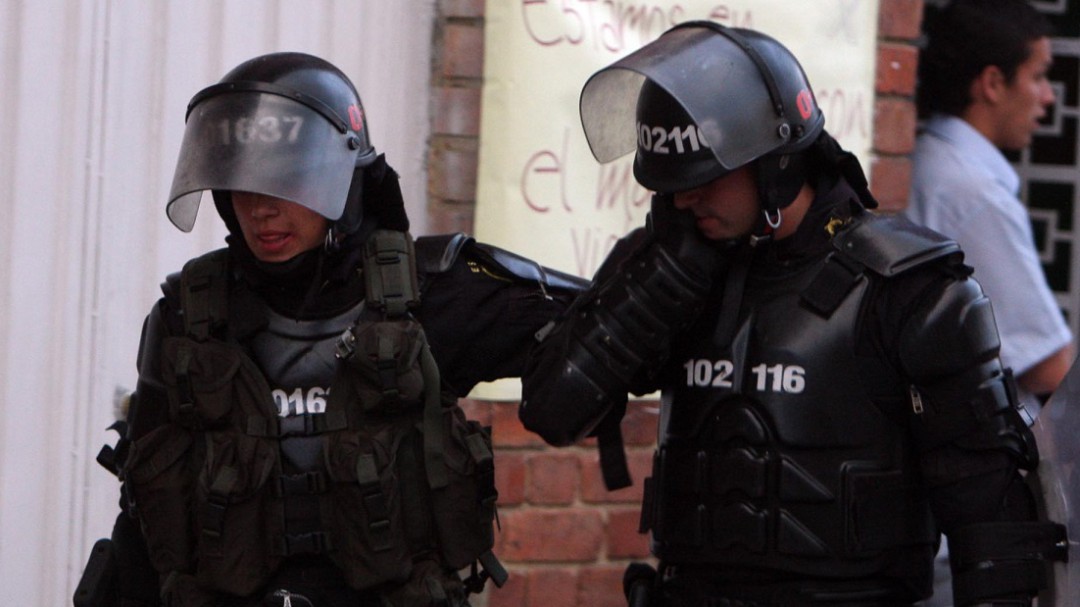 Disturbios en el sur de Bogotá dejan daños en varias viviendas
