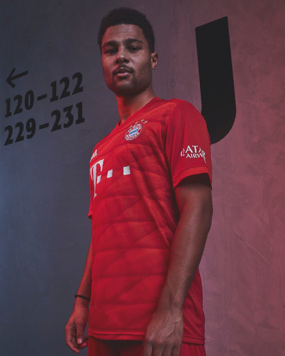 ¡Un homenaje! Así es la nueva camiseta del Bayern Munich ¡Un homenaje! Así es la nueva camiseta del Bayern Munich