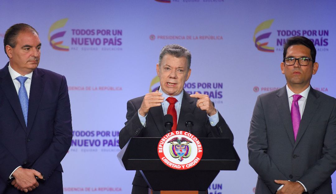 Exministro del Gobierno Santos, Juan Guillermo Zuluaga (derecha)