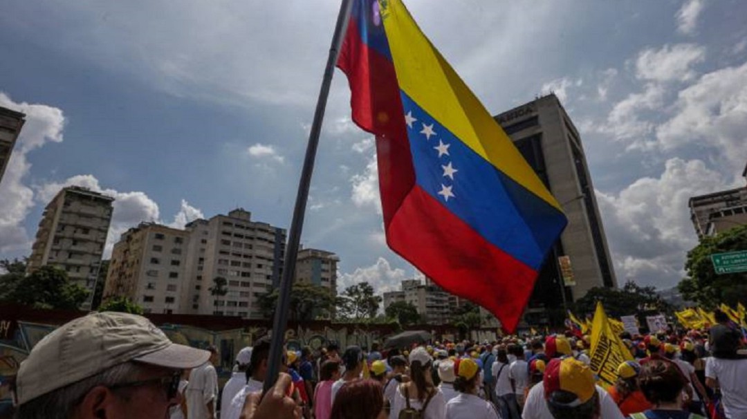 Noruega ratifica su apoyo para buscar salida pacífica a crisis en Venezuela