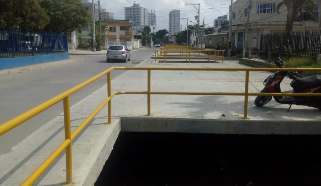 Inundaciones barrio El Socorro sedimentación caños: En un barrio de Cartagena temen emergencias por sedimentación de caños