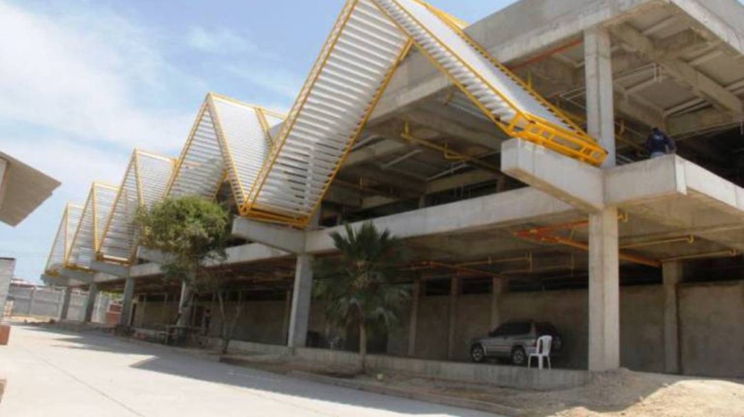 Comerciantes del Mercado Santa Rita piden millonario capital para abrir