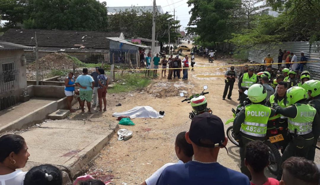 Asesinato hombre herido hermano barrio Ceballos: Con arma de fuego asesinan a un hombre y hieren a su hermano en Cartagena