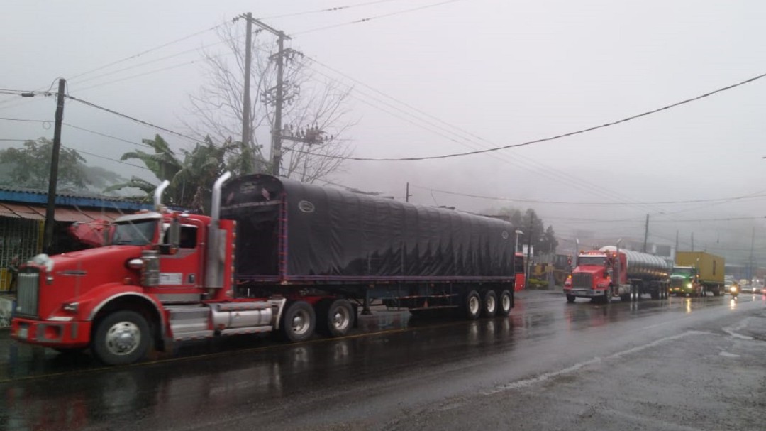 Transportadores se movilizan en el Tolima