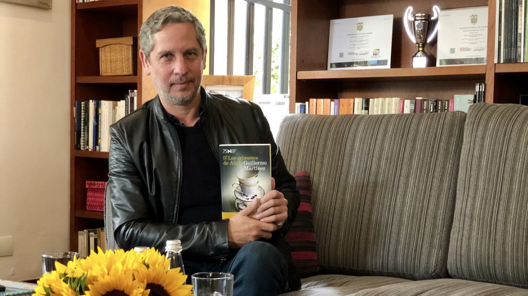 Los crímenes de Alicia que Guillermo Martínez convirtió en novela