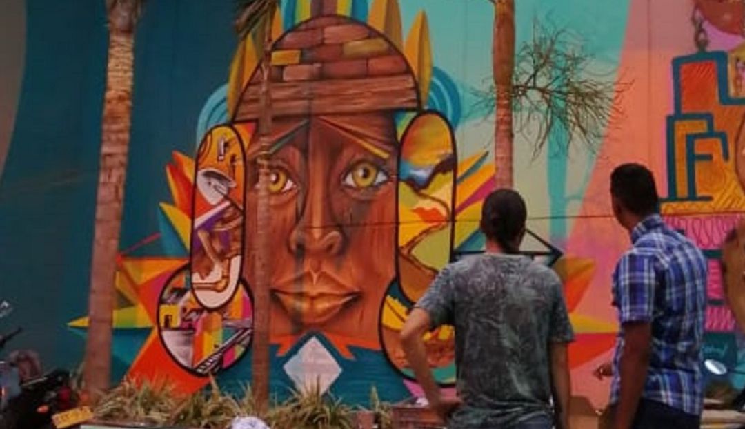 Nuevo graffiti en la Comuna 13, mural, grafitour: Seis artistas pintan el graffiti más grande de la Comuna 13