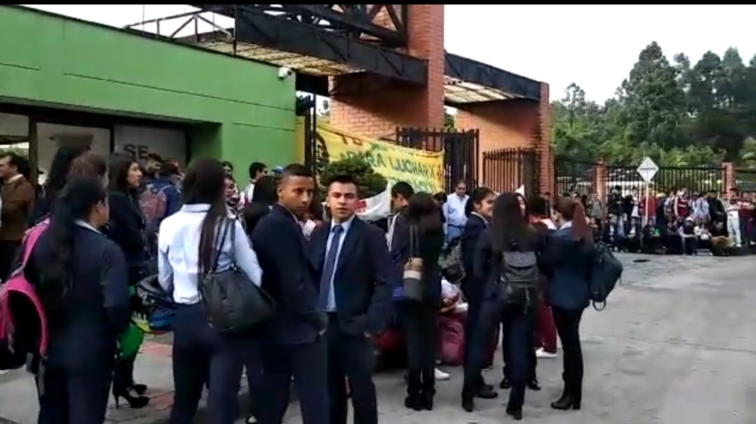 Estudiantes del SENA sin clases por reclamos de los trabajadores