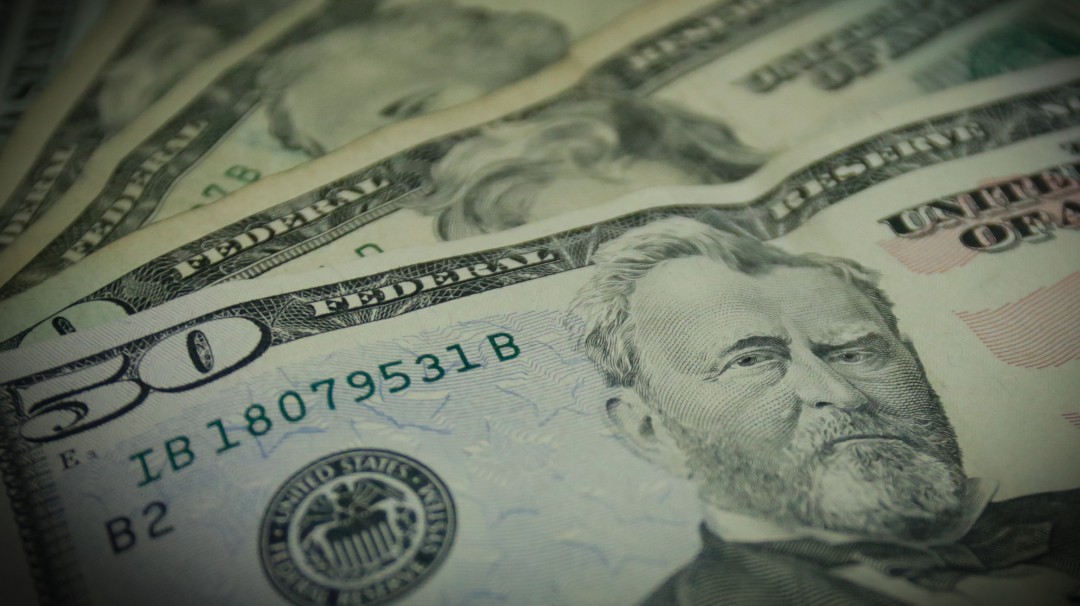 Alza del dólar no da tregua en Colombia, se acerca a los $ 3.400