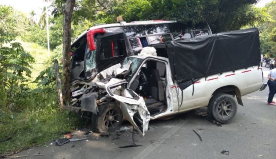 accidente un muerto y cinco heridos en Cáceres antioquia: Choque entre un bus y una camioneta dejó una persona muerta y cinco heridos