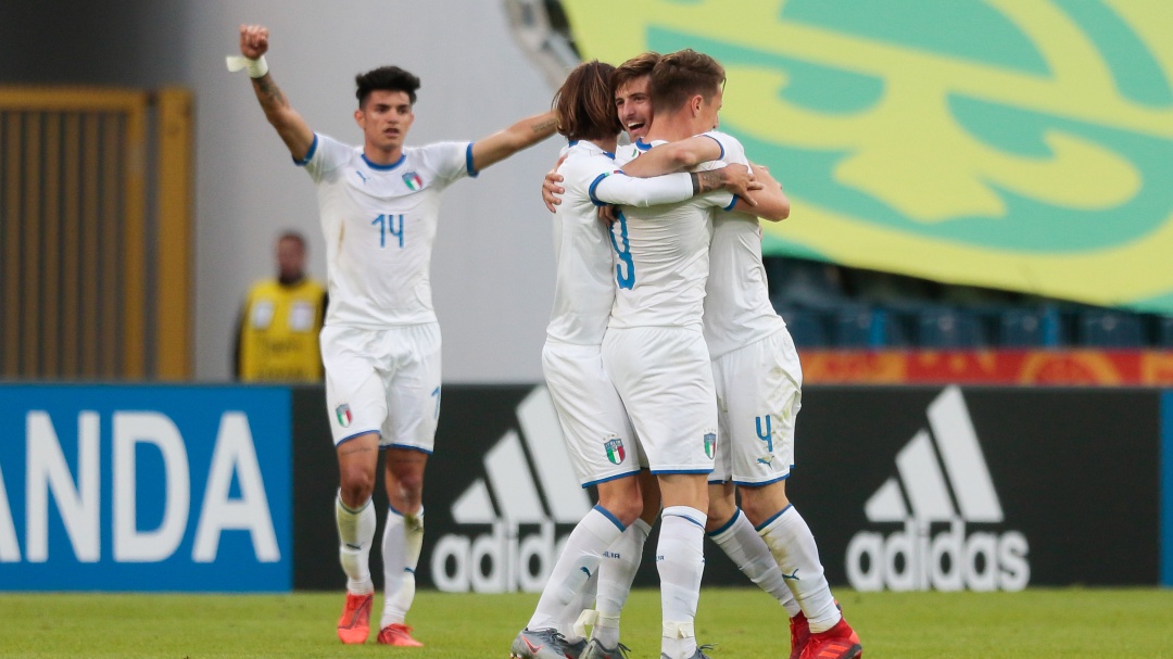 Japón, Italia y Polonia triunfaron en la jornada del Mundial