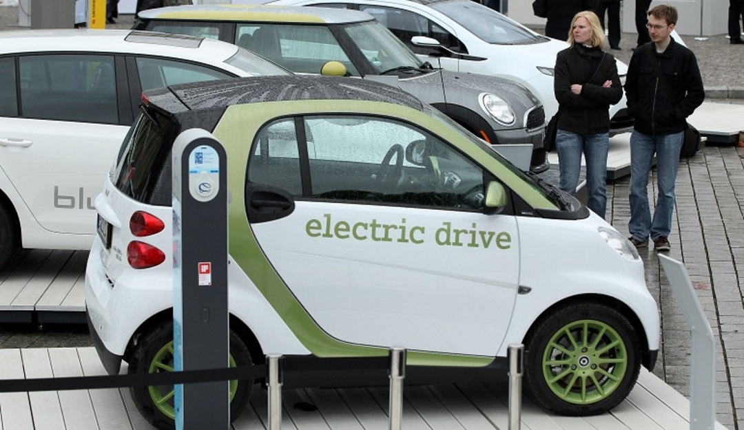 Por ley se promoverá el uso de vehículos eléctricos