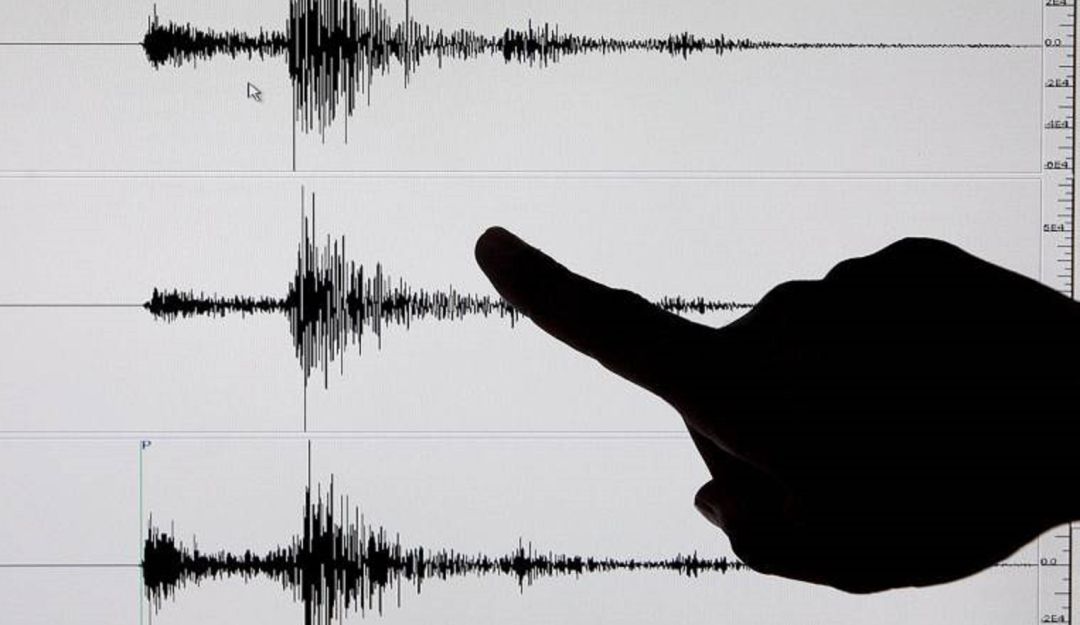 Alerta de tsunami tras fuerte sismo en noreste de Japón