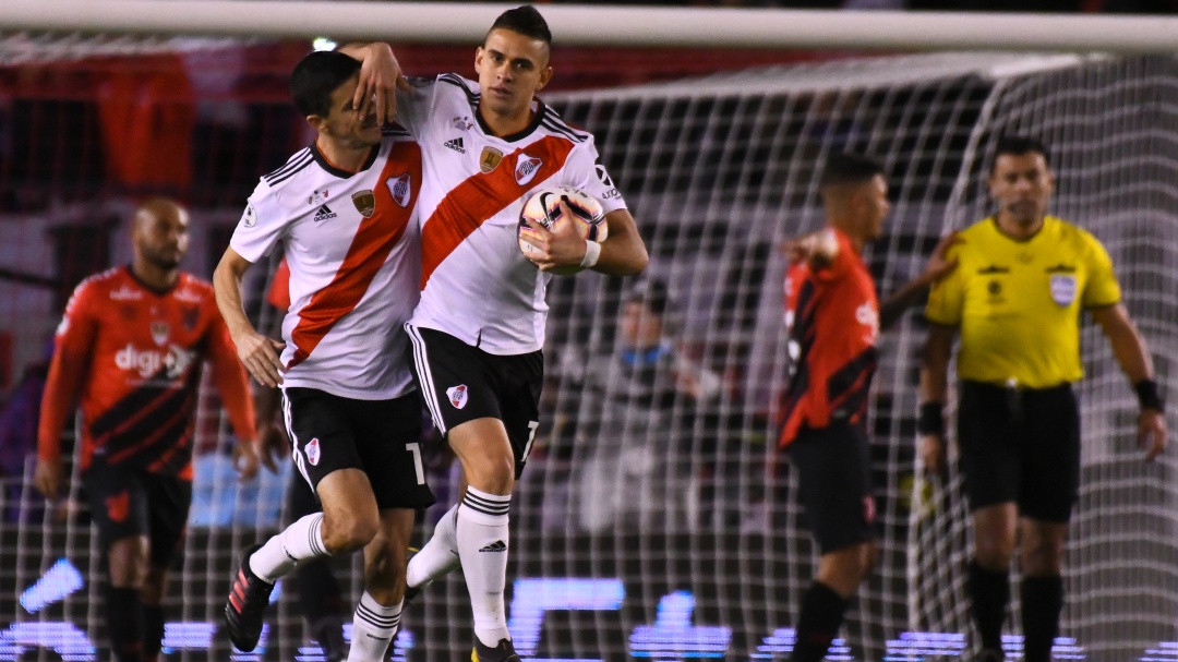 Con Borré, River golea y se consagra campeón de la Recopa