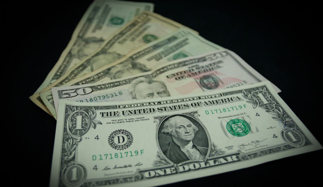 Dólar en Colombia: Dólar en el mercado colombiano se negocia por debajo de los $3.300