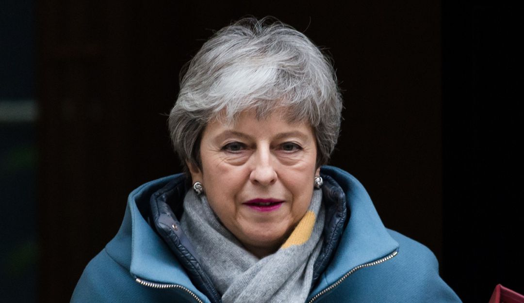 Theresa May: Theresa May firma la carta de dimisión tras fracasar sus planes de Brexit