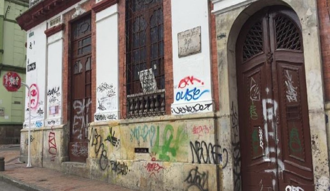 Más de 20 Casas del patrimonio histórico de Bogotá fueron vandalizadas