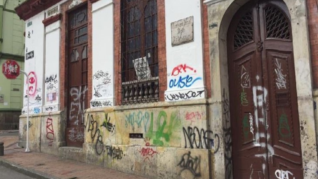 Más de 20 Casas del patrimonio histórico de Bogotá fueron vandalizadas