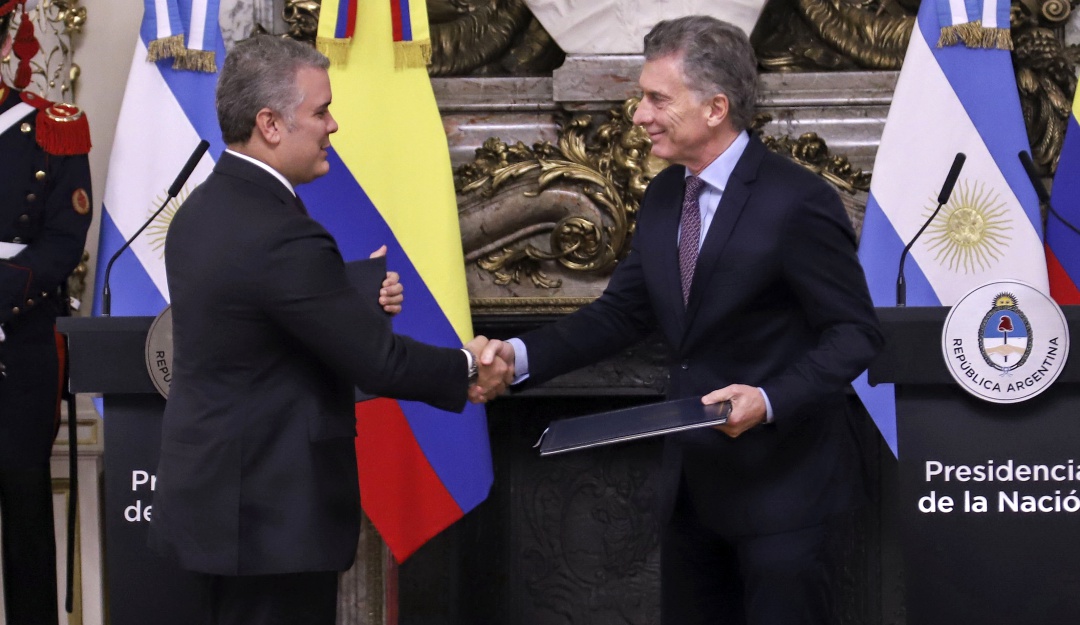 Iván Duque Mauricio Macri: Duque y Macri destacan "cooperación deportiva" para organizar Copa América