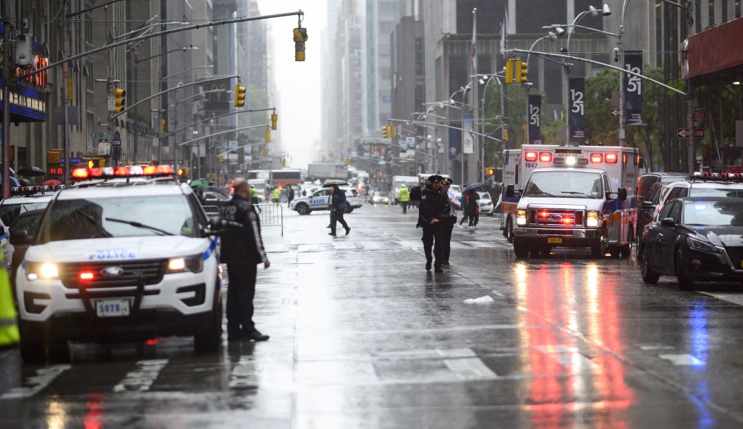 Accidente Nueva York: Un muerto en aterrizaje brutal de helicóptero en Manhattan