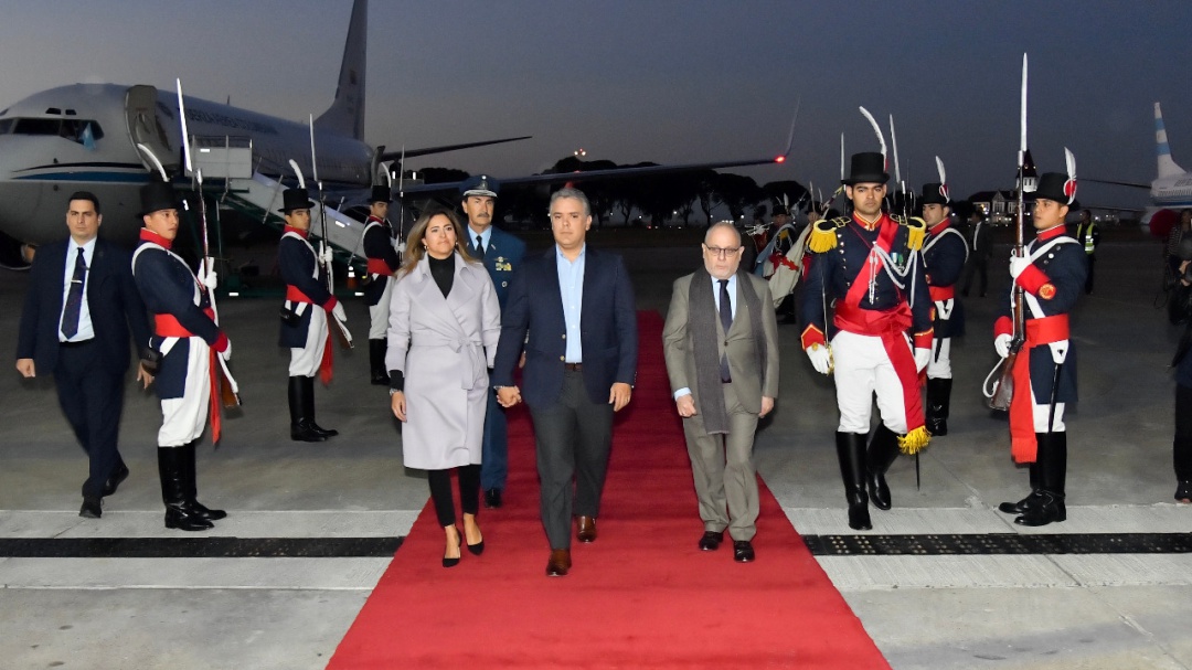 Duque llegó a Argentina para fortalecer lazos comerciales