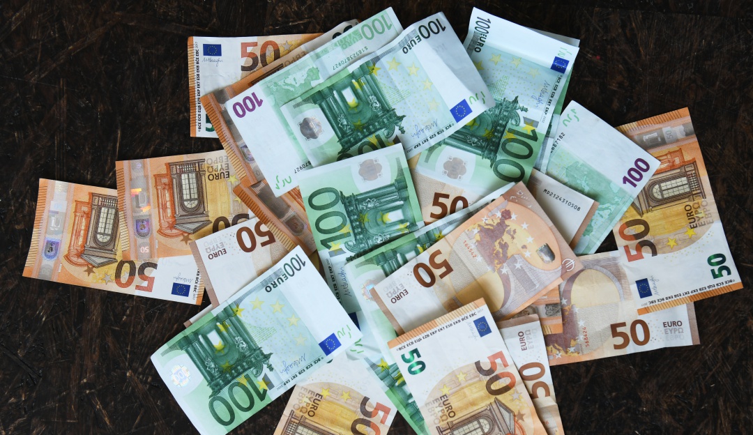 Venta ilegal divisas: En 5 ciudades del país fueron incautados más de $ 1.600 millones en divisas