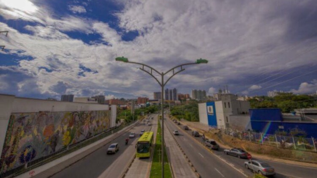 Metrolinea no ve posible servicio gratis el día sin carro