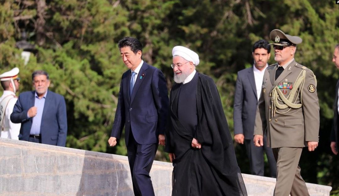 Cargueros japoneses fueron atacados durante visita del Shinzo Abe a Irán