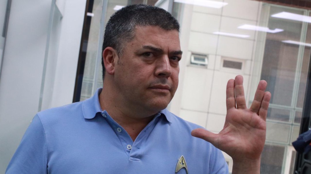 "Que La Luciérnaga siga haciendo lo que mejor sabe hacer: brillar"