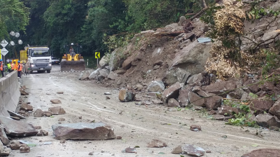 Gobierno anuncia paquete de medidas ante crisis en Vía al Llano