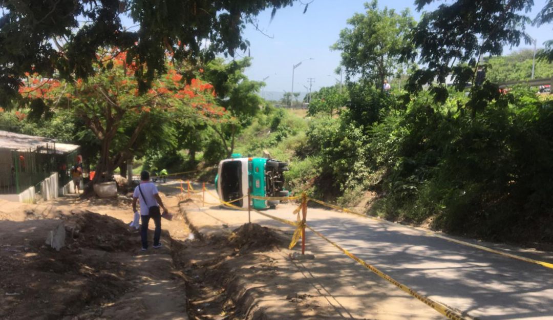 Denuncian mal estado de buses que transportan a estudiantes en Barranquilla