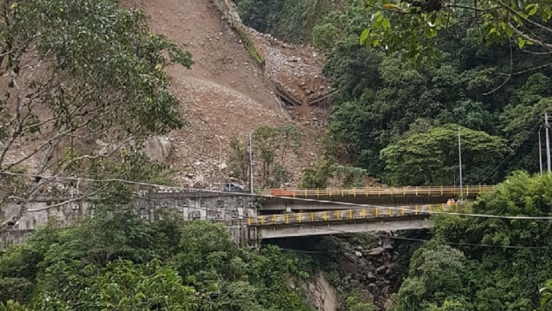 Bajo tierra quedó puente que nunca entró en funcionamiento en vía al Llano