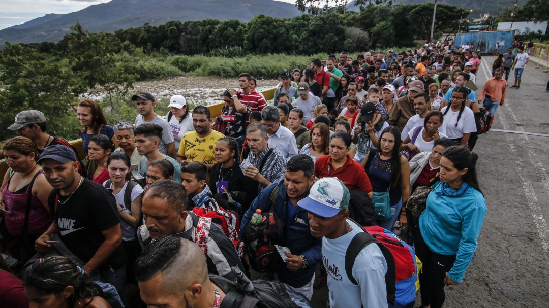 Análisis de la decisión de reabrir frontera entre Colombia y Venezuela