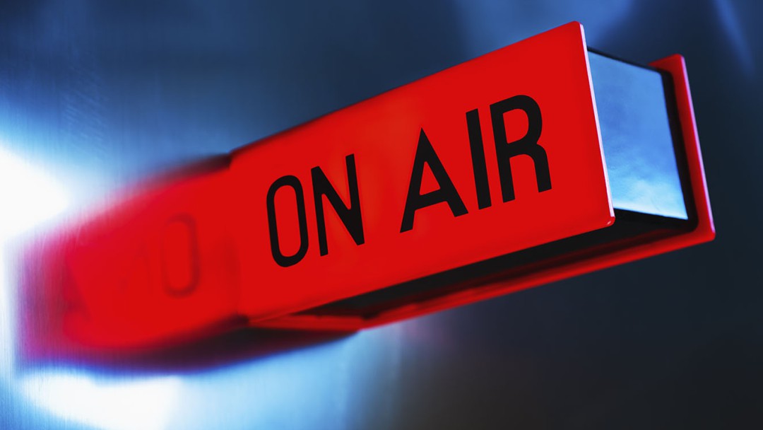 Al aire las emisoras de la paz
