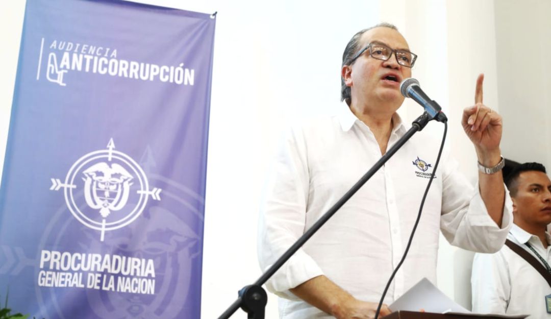 Alejandro Lyons: Cargos a exgobernador Lyons por presuntas irregularidades en convenios