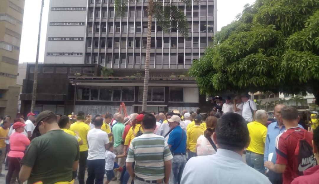 Servicio de salud en Colombia: Mal servicio de salud de la Fuerza Pública, denuncian usuarios en Ibagué