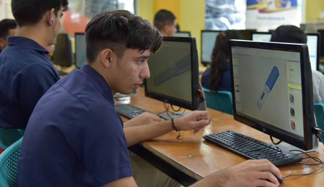 Amazon certificará a 2.000 jóvenes en carreras de las TICs en Barranquilla
