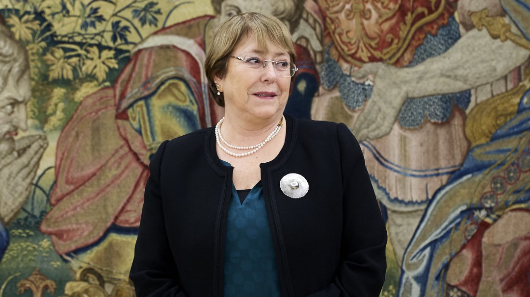 Bachelet se reúne en Caracas con altos funcionarios en medio de protestas