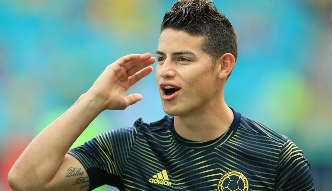 Maradona feliz James Rodríguez: Maradona da el visto bueno a la llegada de James al Napoli
