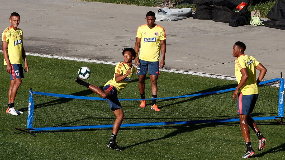 Colombia entrena con todo su plantel en Sao Paulo a la espera de Chile