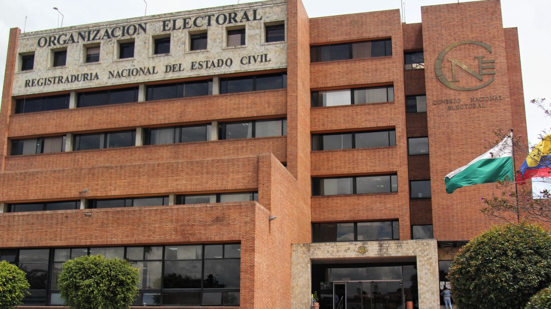 Por exigir visa, hijos de venezolanos serían invisibles para el Estado