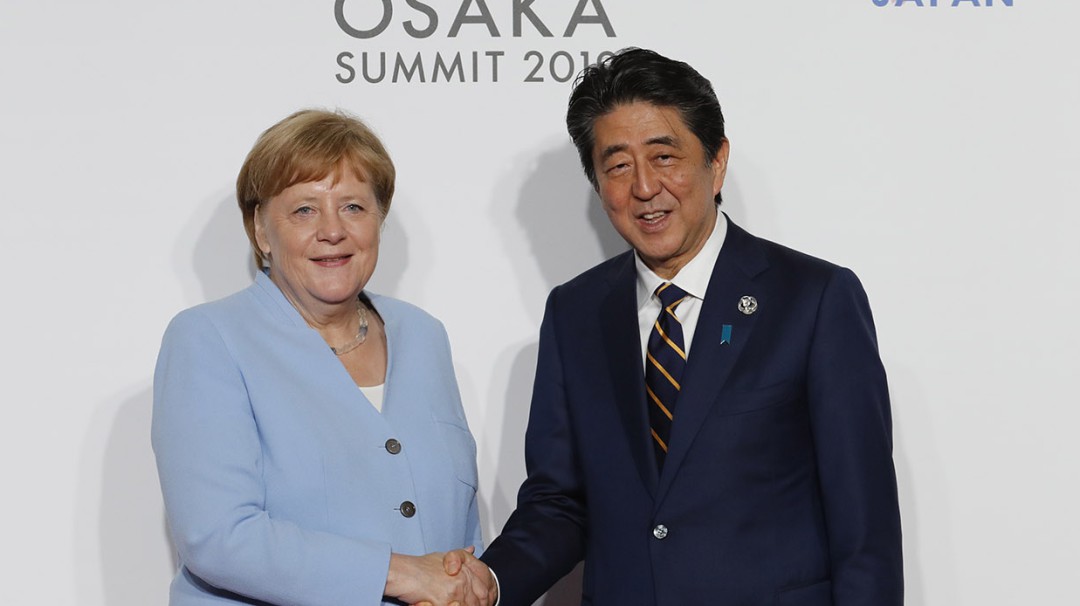 Gobierno alemán: Merkel está bien de salud tras episodio temblores