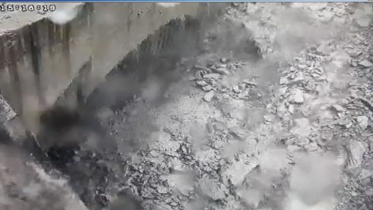 Cierre vía al Llano: Nuevo derrumbe en la vía al Llano Cierre vía al Llano: Nuevo derrumbe en la vía al Llano