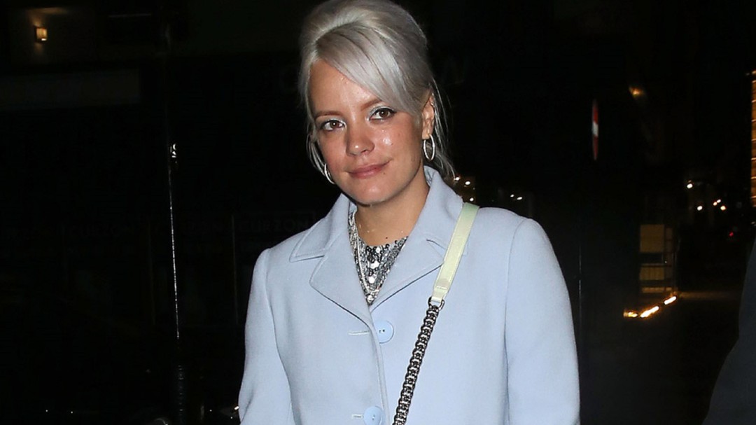 Lily Allen habla sobre su tercer pezón 'funcional'